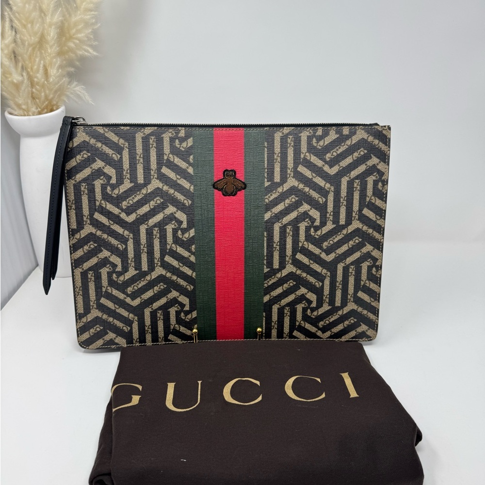 💯Authentic Gucci Brown and Red Crossbody Bag with Geometric Pattern